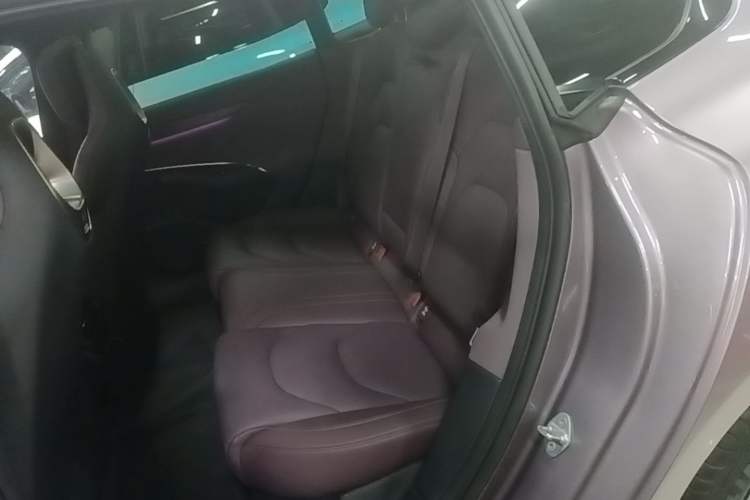 Used Xiaomi Auto SU7 2024 Rear-Drive Long-Range Intelligent Driving Version Left Rear Seat