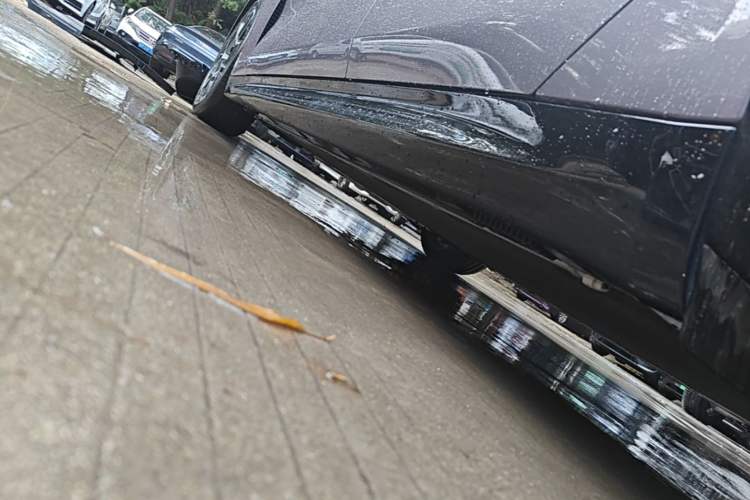 Used Xiaomi Auto SU7 2024 Rear-Drive Ultra-Long Range Advanced Pro-Level Intelligent Driving Version Left Side Sill