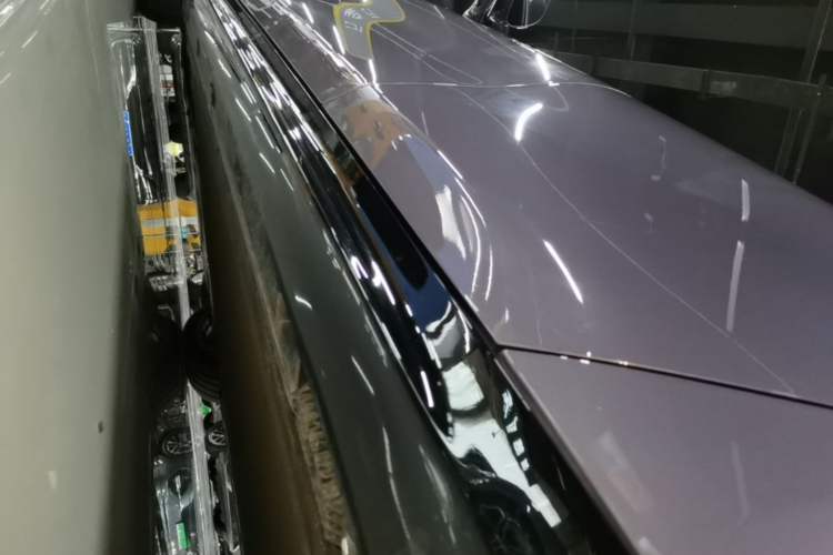 Used Xiaomi Auto SU7 2024 Four-Wheel Drive Ultra-Long Range Advanced Intelligent Driving Max Edition Left Side Sill