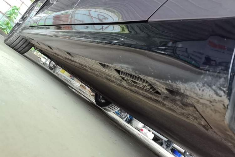 Used Xiaomi Auto SU7 2024 Four-Wheel-Drive Max Founder's Edition Left Side Sill