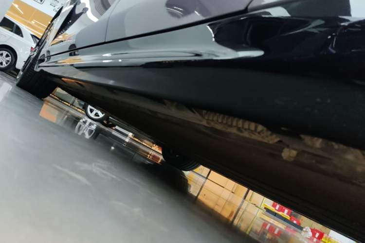 Used Xiaomi Auto SU7 2024 Rear-Drive Long-Range Intelligent Driving Version Left Side Sill