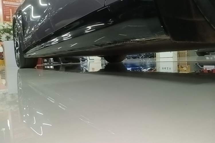 Used Xiaomi Auto SU7 2024 Rear-Drive Ultra-Long Range Advanced Pro-Level Intelligent Driving Version Left Side Sill