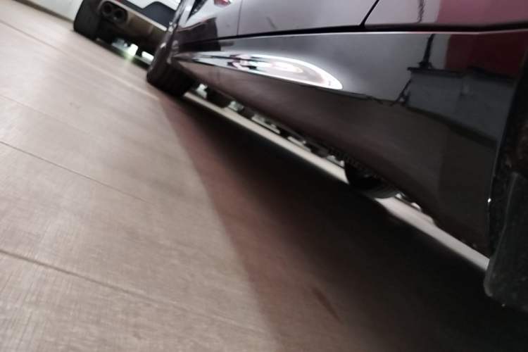 Used Xiaomi Auto SU7 2024 Rear-Drive Long-Range Intelligent Driving Version Left Side Sill
