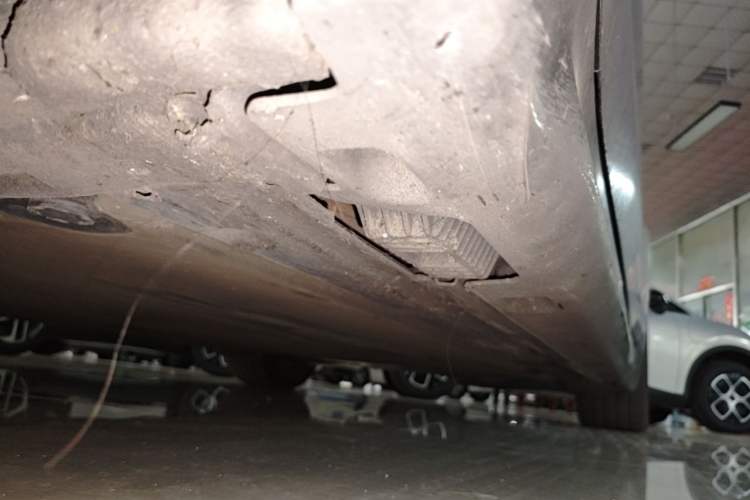 Used Xiaomi Auto SU7 2024 Four-Wheel-Drive Max Founder's Edition Left Side Sill