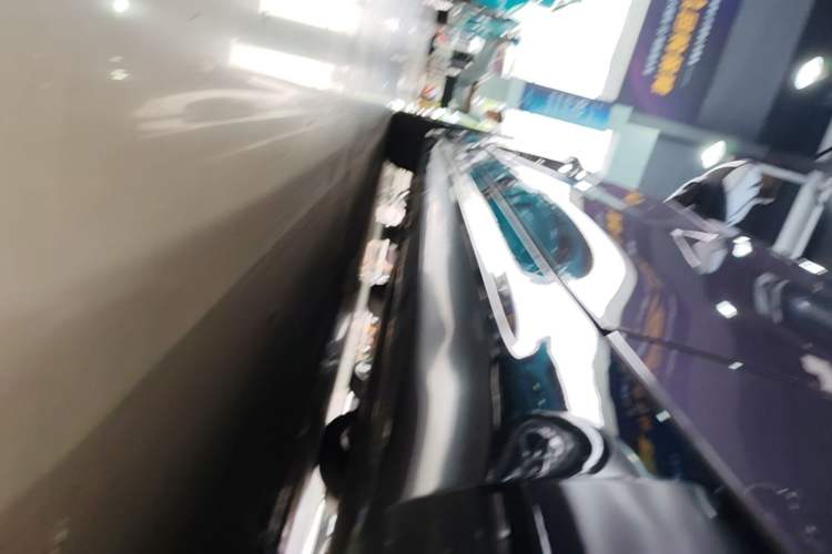 Used Xiaomi Auto SU7 2024 Rear-Drive Long-Range Intelligent Driving Version Left Side Sill
