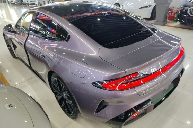 Used Xiaomi Auto SU7 2024 Four-Wheel Drive Ultra-Long Range Advanced Intelligent Driving Max Edition Rear Left 45 Deg