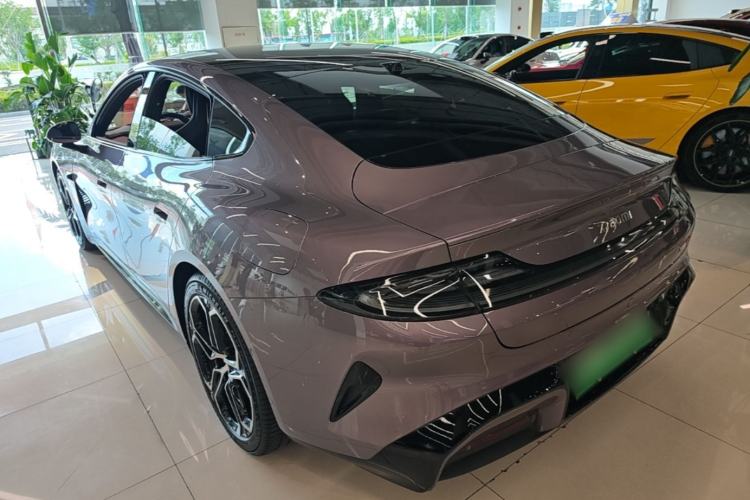 Used Xiaomi Auto SU7 2024 Four-Wheel Drive Ultra-Long Range Advanced Intelligent Driving Max Edition Rear Left 45 Deg