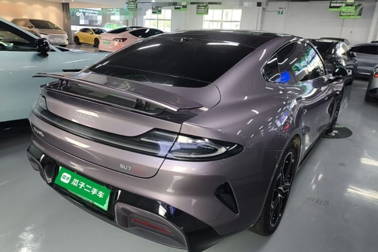 Used Xiaomi Auto SU7 2024 Four-Wheel Drive Ultra-Long Range Advanced Intelligent Driving Max Edition Rear Right 45 Deg