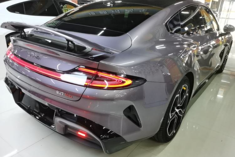 Used Xiaomi Auto SU7 2024 Four-Wheel Drive Ultra-Long Range Advanced Intelligent Driving Max Edition Rear Right 45 Deg