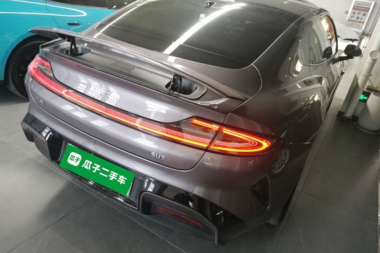 Used Xiaomi Auto SU7 2024 Four-Wheel Drive Ultra-Long Range Advanced Intelligent Driving Max Edition Rear Right 45 Deg