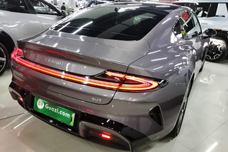Used Xiaomi Auto SU7 2024 Rear-Drive Long-Range Intelligent Driving Version Rear Right 45 Deg