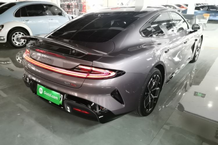 Used Xiaomi Auto SU7 2024 Four-Wheel Drive Ultra-Long Range Advanced Intelligent Driving Max Edition Rear Right 45 Deg