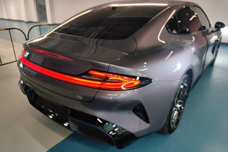 Used Xiaomi Auto SU7 2024 Rear-Drive Ultra-Long Range Advanced Pro-Level Intelligent Driving Version Rear Right 45 Deg