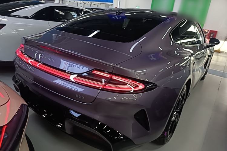 Used Xiaomi Auto SU7 2024 Rear-Drive Long-Range Intelligent Driving Version Rear Right 45 Deg