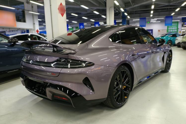 Used Xiaomi Auto SU7 2024 Four-Wheel Drive Ultra-Long Range Advanced Intelligent Driving Max Edition Rear Right 45 Deg
