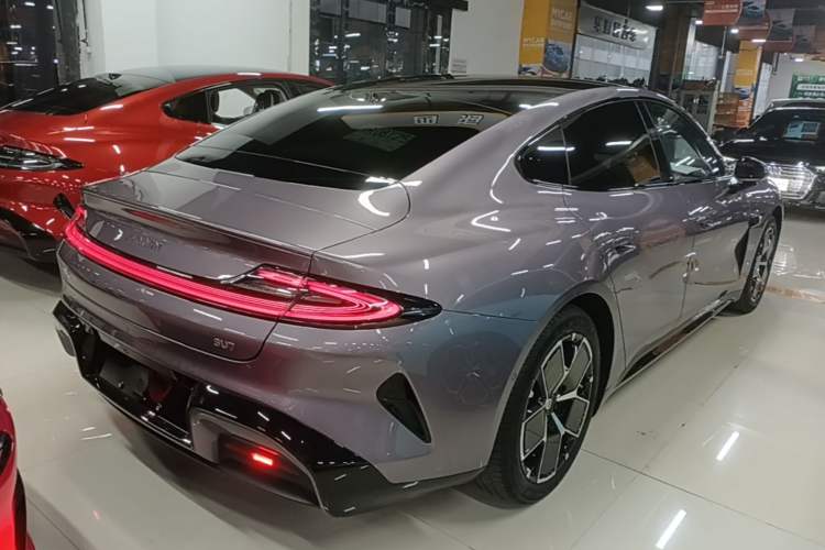 Used Xiaomi Auto SU7 2024 Rear-Drive Long-Range Intelligent Driving Version Rear Right 45 Deg