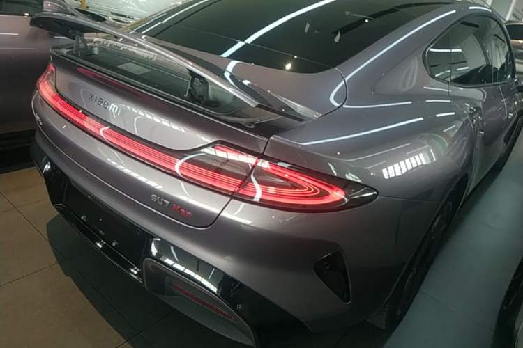 Used Xiaomi Auto SU7 2024 Four-Wheel Drive Ultra-Long Range Advanced Intelligent Driving Max Edition Rear Right 45 Deg