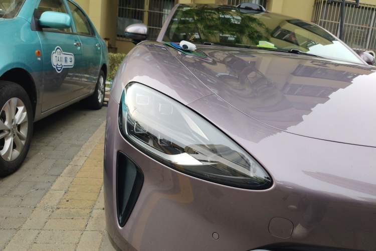 Used Xiaomi Auto SU7 2024 Rear-Drive Ultra-Long Range Advanced Pro-Level Intelligent Driving Version Right Front Headlight