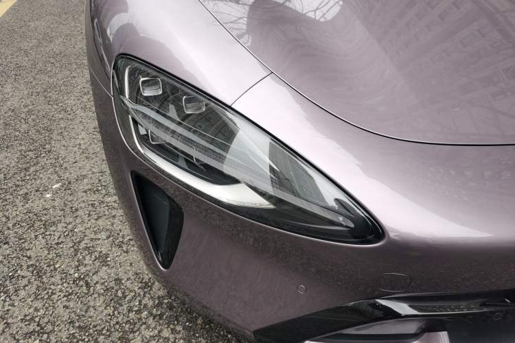 Used Xiaomi Auto SU7 2024 Rear-Drive Long-Range Intelligent Driving Version Right Front Headlight