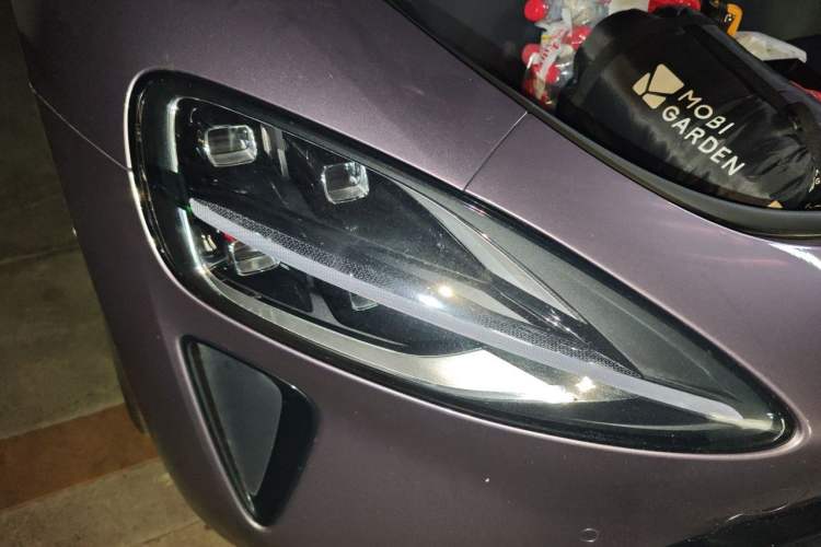 Used Xiaomi Auto SU7 2024 Rear-Drive Ultra-Long Range Advanced Pro-Level Intelligent Driving Version Right Front Headlight