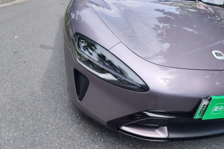 Used Xiaomi Auto SU7 2024 Rear-Drive Long-Range Intelligent Driving Version Right Front Headlight
