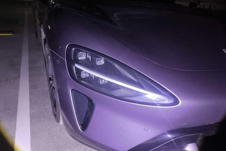 Used Xiaomi Auto SU7 2024 Four-Wheel Drive Ultra-Long Range Advanced Intelligent Driving Max Edition Right Front Headlight
