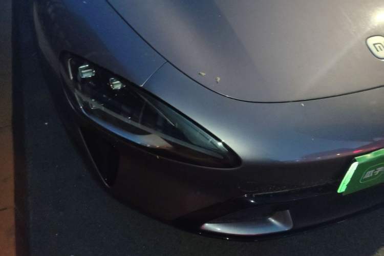 Used Xiaomi Auto SU7 2024 Rear-Drive Long-Range Intelligent Driving Version Right Front Headlight