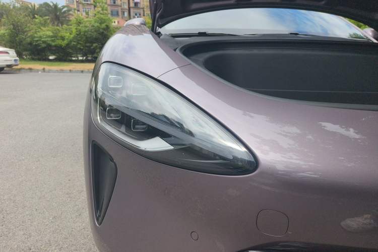 Used Xiaomi Auto SU7 2024 Rear-Drive Long-Range Intelligent Driving Version Right Front Headlight
