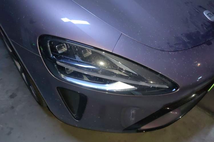 Used Xiaomi Auto SU7 2024 Rear-Drive Long-Range Intelligent Driving Version Right Front Headlight