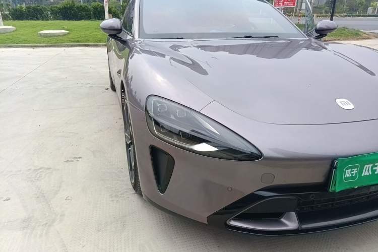 Used Xiaomi Auto SU7 2024 Four-Wheel Drive Ultra-Long Range Advanced Intelligent Driving Max Edition Right Front Headlight