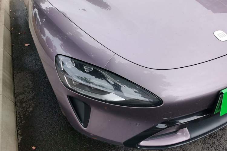 Used Xiaomi Auto SU7 2024 Rear-Drive Long-Range Intelligent Driving Version Right Front Headlight