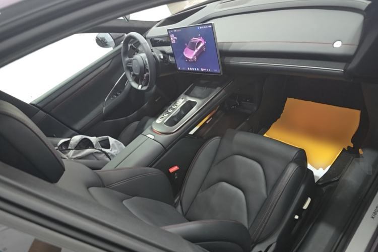 Used Xiaomi Auto SU7 2024 Four-Wheel Drive Ultra-Long Range Advanced Intelligent Driving Max Edition Right Front Seat