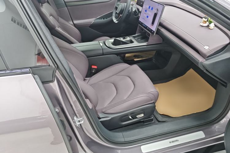 Used Xiaomi Auto SU7 2024 Rear-Drive Long-Range Intelligent Driving Version Right Front Seat