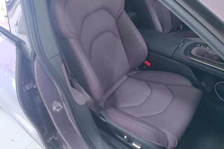 Used Xiaomi Auto SU7 2024 Rear-Drive Ultra-Long Range Advanced Pro-Level Intelligent Driving Version Right Front Seat