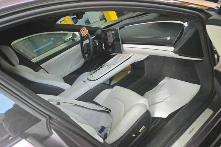 Used Xiaomi Auto SU7 2024 Four-Wheel Drive Ultra-Long Range Advanced Intelligent Driving Max Edition Right Front Seat