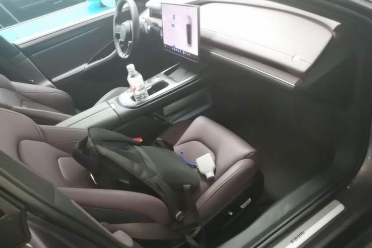 Used Xiaomi Auto SU7 2024 Four-Wheel Drive Ultra-Long Range Advanced Intelligent Driving Max Edition Right Front Seat
