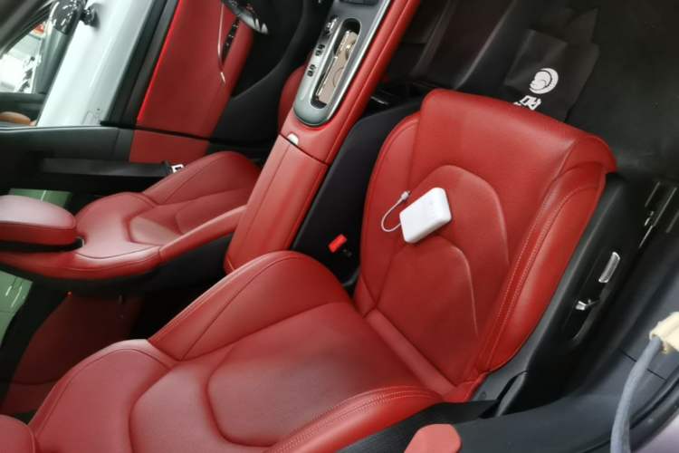 Used Xiaomi Auto SU7 2024 Rear-Drive Long-Range Intelligent Driving Version Right Front Seat