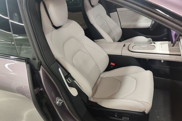 Used Xiaomi Auto SU7 2024 Four-Wheel Drive Ultra-Long Range Advanced Intelligent Driving Max Edition Right Front Seat