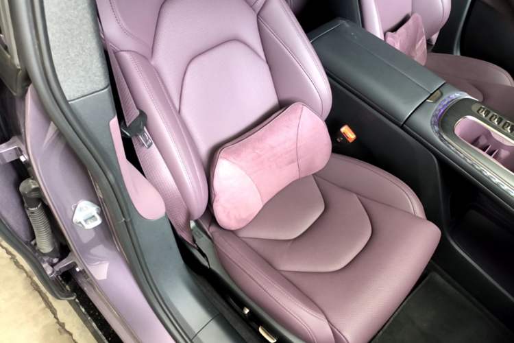 Used Xiaomi Auto SU7 2024 Rear-Drive Ultra-Long Range Advanced Pro-Level Intelligent Driving Version Right Front Seat