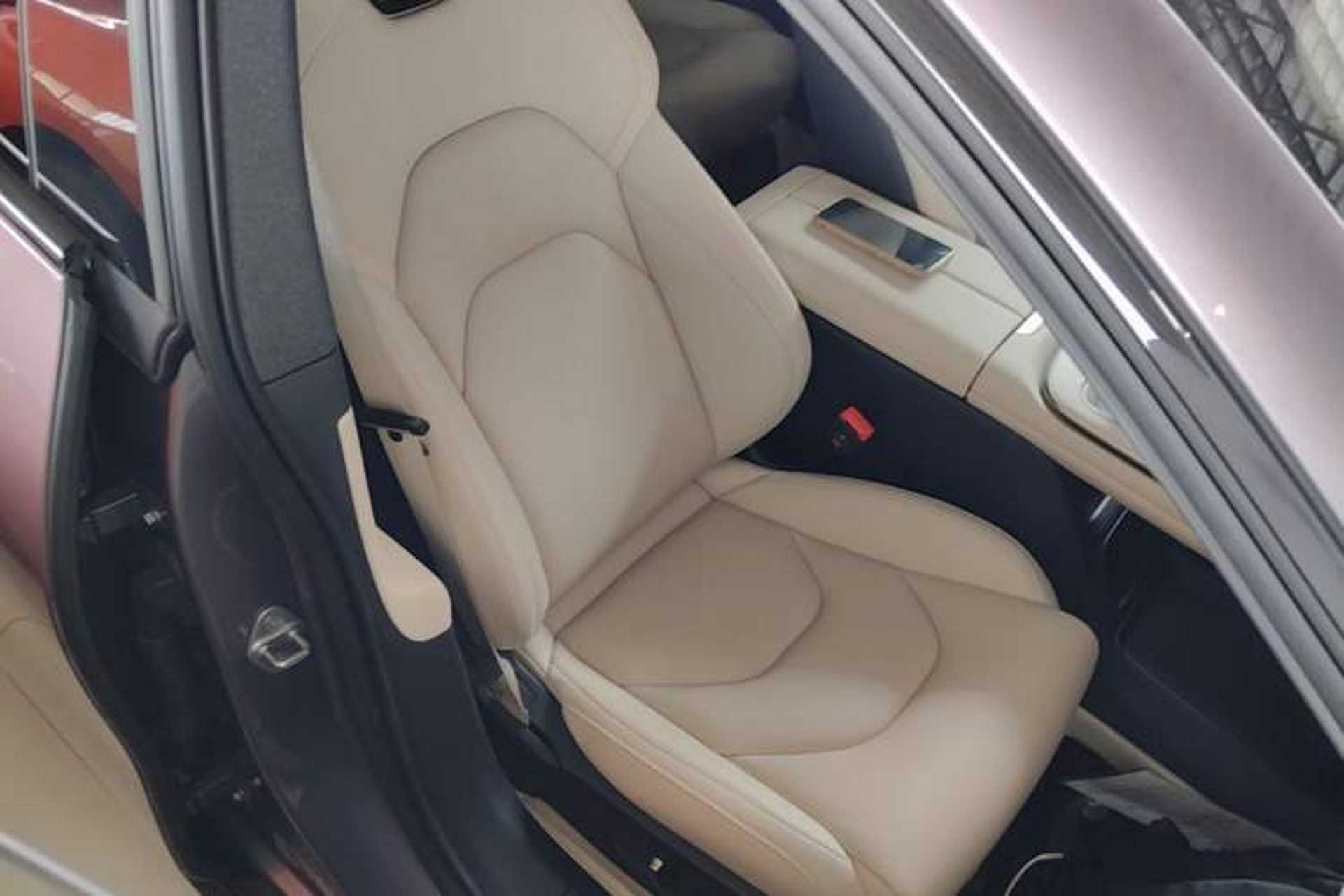Used Xiaomi Auto SU7 2024 Rear-Drive Ultra-Long Range Advanced Pro-Level Intelligent Driving Version Right Front Seat
