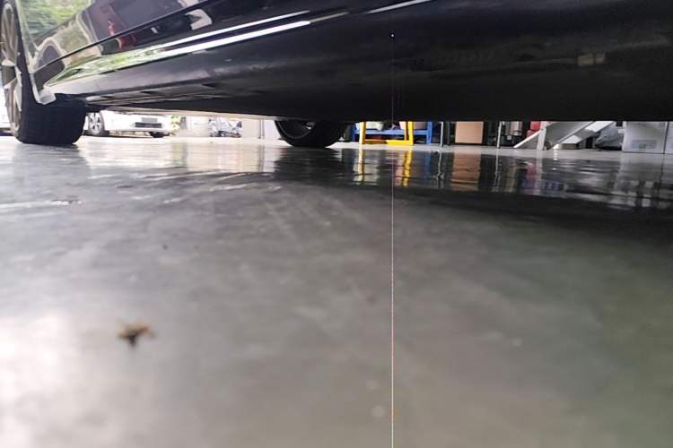Used Xiaomi Auto SU7 2024 Four-Wheel Drive Ultra-Long Range Advanced Intelligent Driving Max Edition Right Side Sill