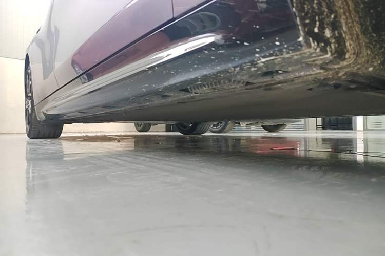 Used Xiaomi Auto SU7 2024 Rear-Drive Ultra-Long Range Advanced Pro-Level Intelligent Driving Version Right Side Sill