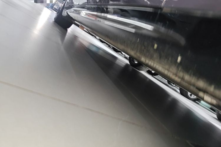 Used Xiaomi Auto SU7 2024 Rear-Drive Ultra-Long Range Advanced Pro-Level Intelligent Driving Version Right Side Sill