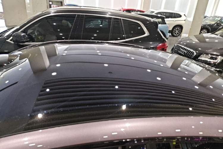 Used Xiaomi Auto SU7 2024 Four-Wheel Drive Ultra-Long Range Advanced Intelligent Driving Max Edition Roof