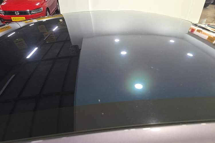 Used Xiaomi Auto SU7 2024 Four-Wheel Drive Ultra-Long Range Advanced Intelligent Driving Max Edition Roof