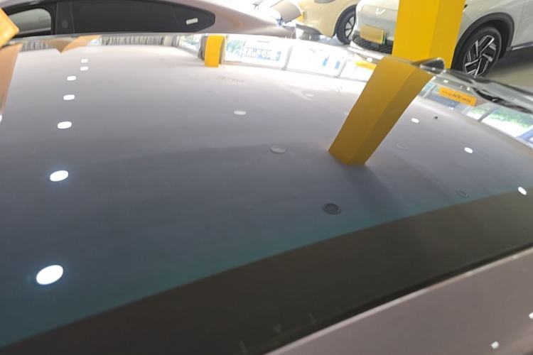 Used Xiaomi Auto SU7 2024 Four-Wheel Drive Ultra-Long Range Advanced Intelligent Driving Max Edition Roof