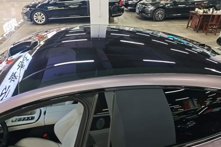 Used Xiaomi Auto SU7 2024 Four-Wheel Drive Ultra-Long Range Advanced Intelligent Driving Max Edition Roof