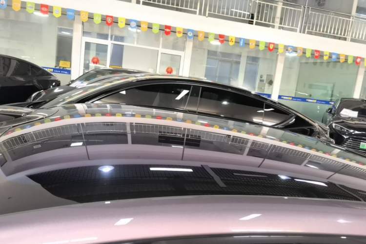 Used Xiaomi Auto SU7 2024 Four-Wheel Drive Ultra-Long Range Advanced Intelligent Driving Max Edition Roof