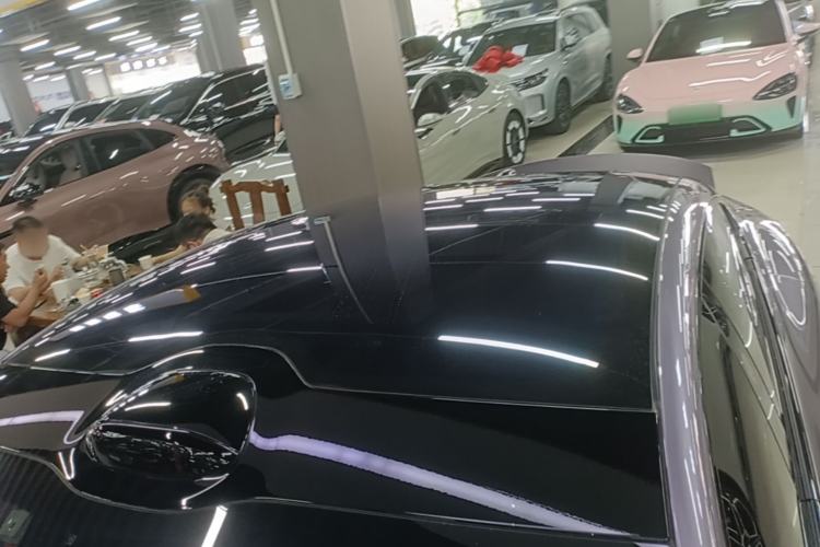 Used Xiaomi Auto SU7 2024 Four-Wheel Drive Ultra-Long Range Advanced Intelligent Driving Max Edition Roof