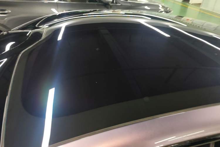 Used Xiaomi Auto SU7 2024 Four-Wheel Drive Ultra-Long Range Advanced Intelligent Driving Max Edition Roof